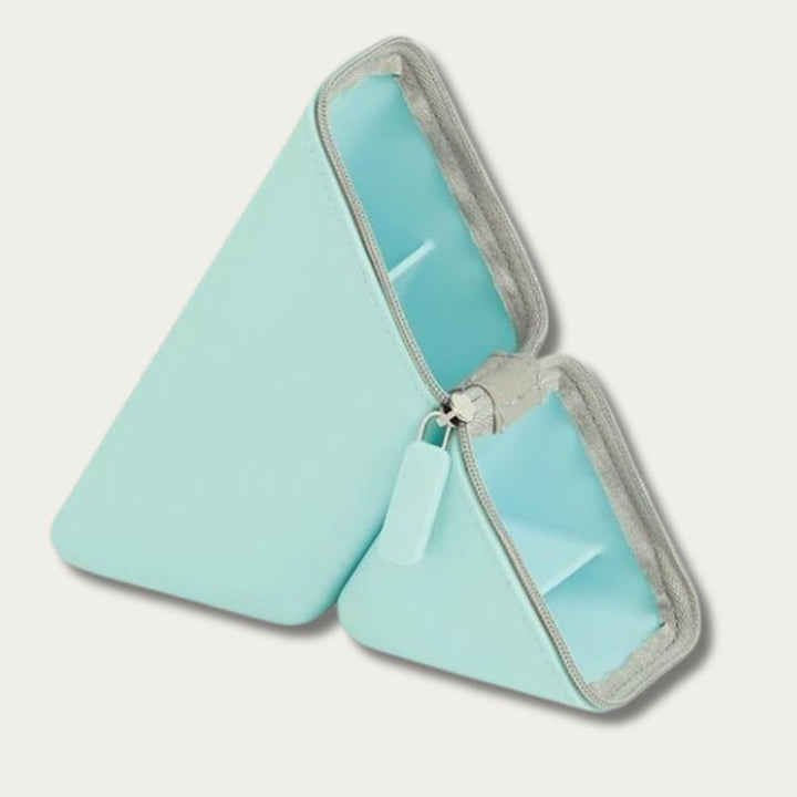 Sonic Kakusta pen stand in light blue — open stand on flat surface, 60-degree dividers