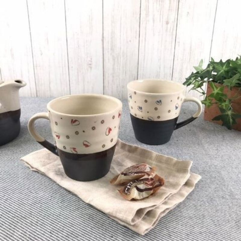 Mino-yaki Ibused Rabbit Lightweight Mug 350mL (Red)