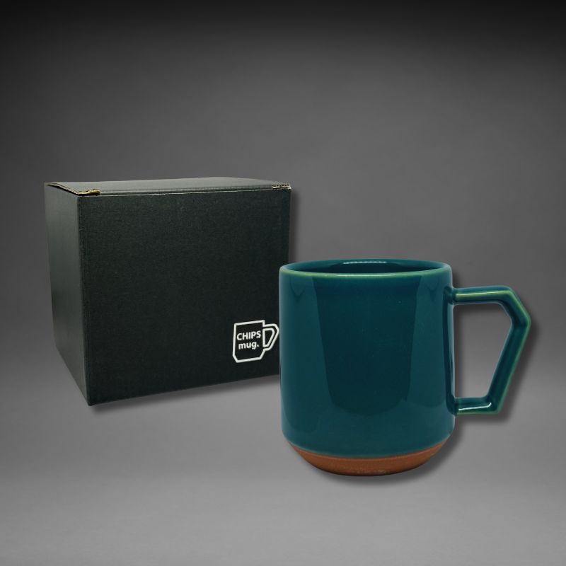 Chips Mug 380ml in Deep Green, high-quality Japanese pottery mug, gift box ready, perfect gift.