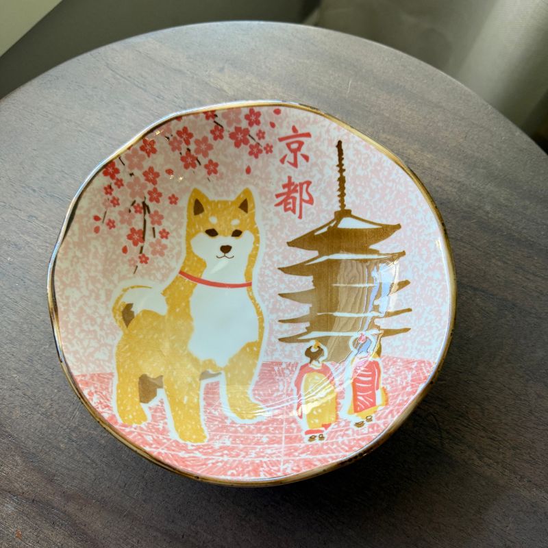 Mino-yaki Shiba Dog x Kyoto Serving Bowl 16.5cm styled on a wooden table — Shiba Dog and cherry blossom ceramic design — Made in Japan — SHOPPUROO™ Australia