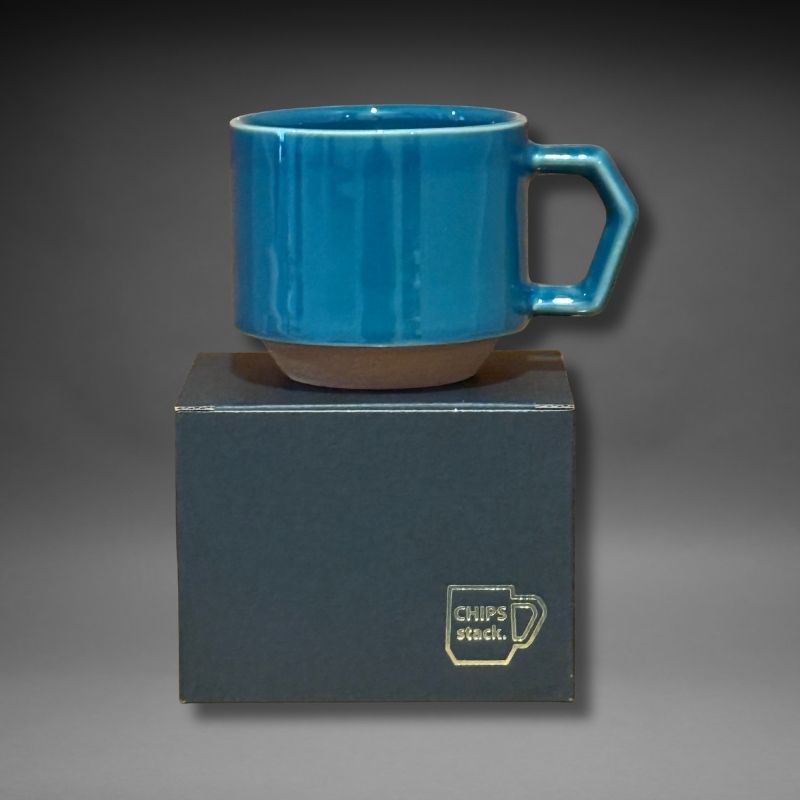 Chips Stack Mug 280ml Solid Deep Green– stackable Japanese ceramic mug in gift box.