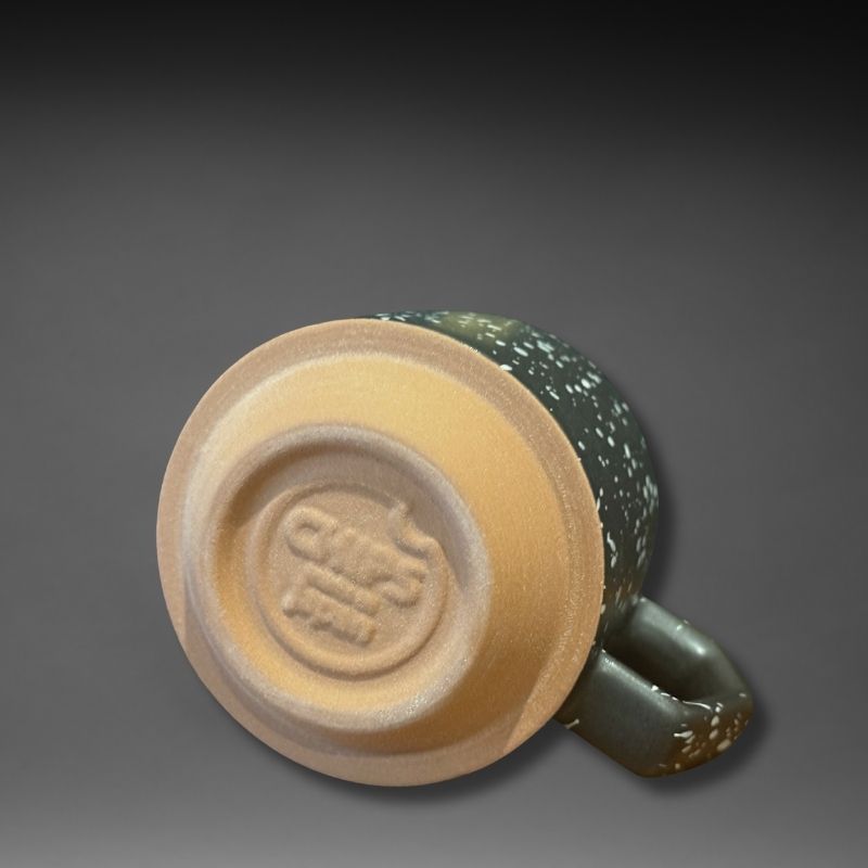 Chips Stack Mug 280ml Splash Black/White – stackable Japanese ceramic mug in gift box.