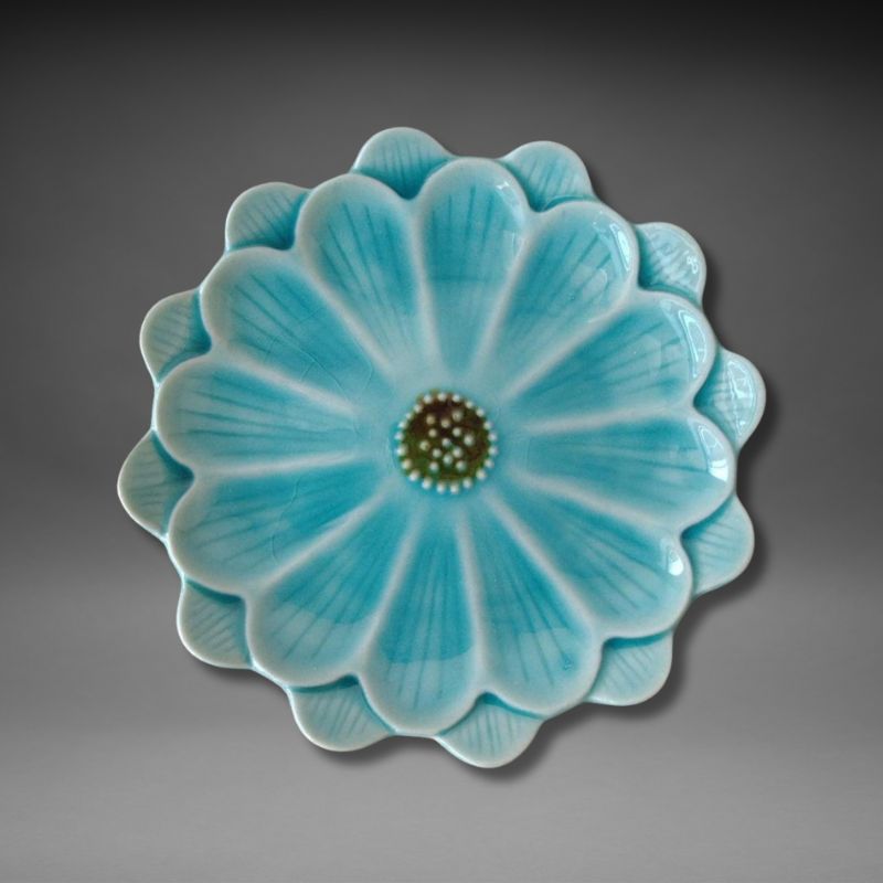 Top view of Handmade Mino-ware Crackle Glaze Flower Mini Plate in turquoise blue — Japan-made ceramic dish featuring intricate petal shape and fine crackle glaze texture.