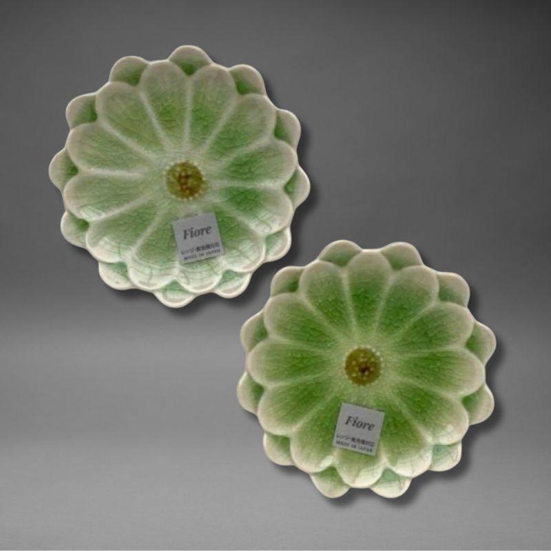 Pair of light green Handmade Mino-ware Crackle Glaze Flower Mini Plates — Fiore series Japanese ceramics with floral petal shape and fine crackle glaze pattern.