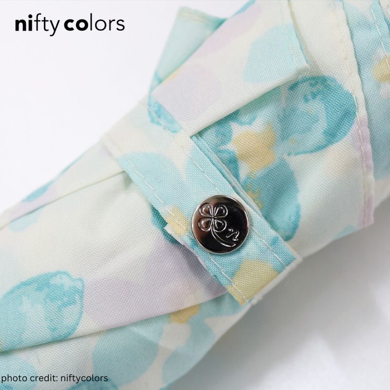 Lightweight Mini Umbrella with Zipper Case (149g ,50cm) – Flowers in Water Colours