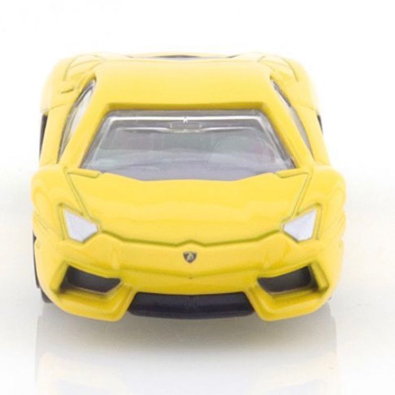 Tomica AO-03 Lamborghini Aventador LP700-4 diecast in Yellow — front view close-up